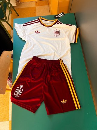 Equipación talla 12 años