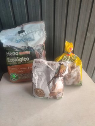 Alimento y lecho para roedores