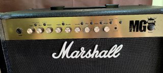 Amplificador Guitarra Marshall MG100FX con PEDAL