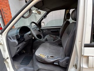 Nissan Serena 1998 7 plazas 254. kms