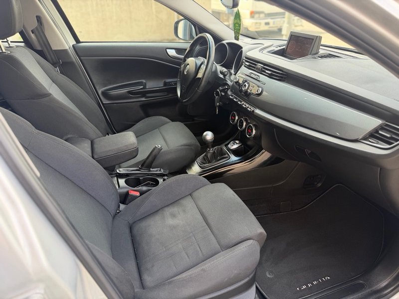 Alfa Romeo Giulietta 1.6 JTDm Progression 2013, foto 10