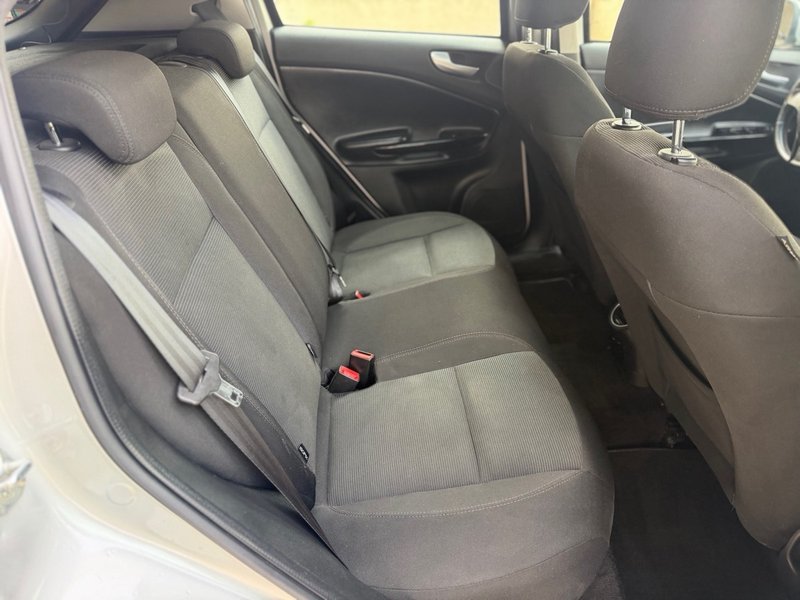 Alfa Romeo Giulietta 1.6 JTDm Progression 2013, foto 11