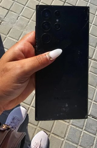 Samsung S22 Ultra Negro  Negociable