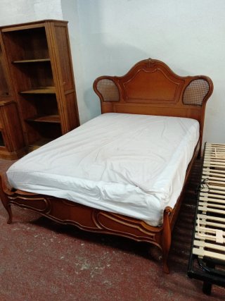 Cama madera 1.35 con colchón