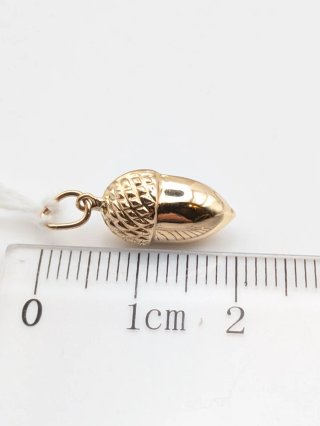 Colgante oro 18k bellota