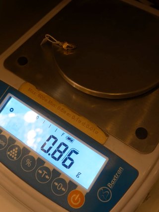 Colgante oro 18k bellota