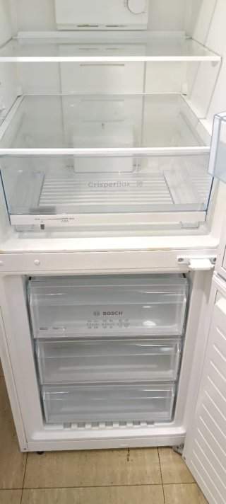 NEVERA COMBI BOSCH NO FROST ENERGÍA A+