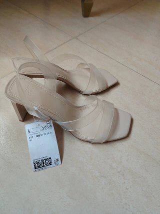 Sandalias H&M tacón transparente beige T.36