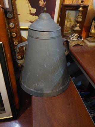 Balde Gallego Metálico Antiguo Sella