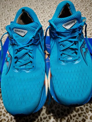 zapatillas alta gama Brooks y Saucony talla 46