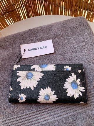 BIMBA Y LOLA Cartera Negra Flores Multicolor