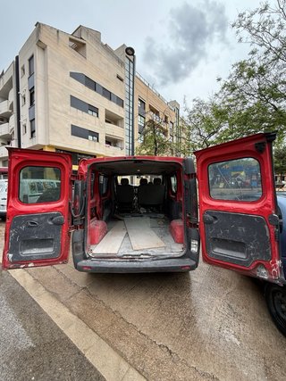 Opel Vivaro 2.5 con 6 plazas llegando hasta 9