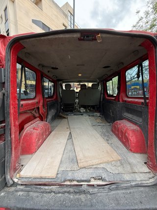 Opel Vivaro 2.5 con 6 plazas llegando hasta 9