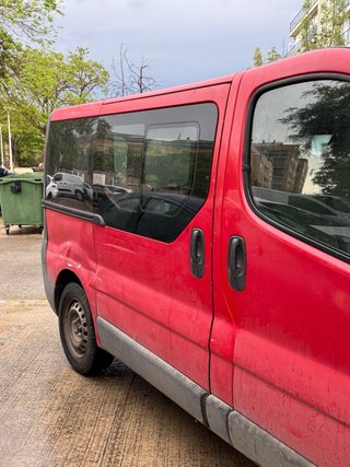 Opel Vivaro 2.5 con 6 plazas llegando hasta 9