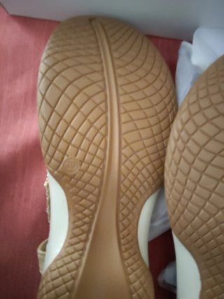 Sandalias Mulanka Beige y Doradas Mujer