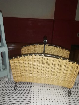 2 Revisteros Mimbre y Madera