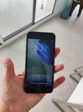 iPhone SE 3ª Gen (2022) Negro