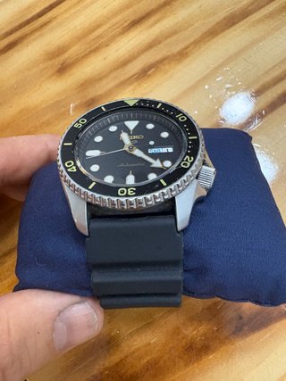 Seiko 5 Sport SRPD57K1 Reloj Automático