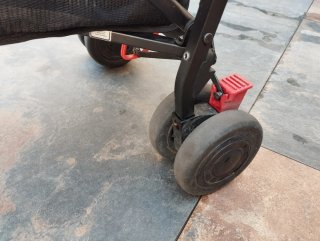 Silla de paseo Maclaren con protector de lluvia