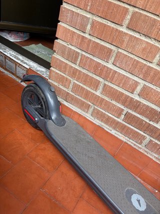 Patinete eléctrico averiado