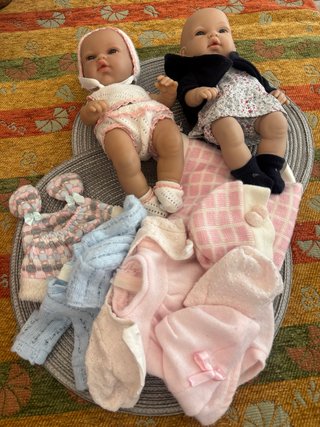 2 Muñecos Bebé Arias 30cm + Lote Ropa