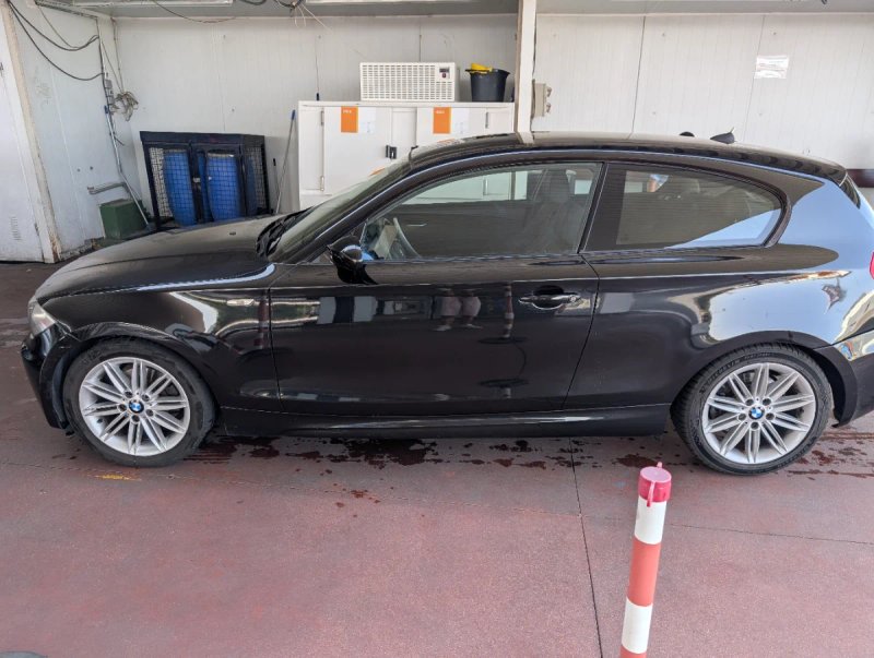 BMW Serie 1 2009 - foto 1