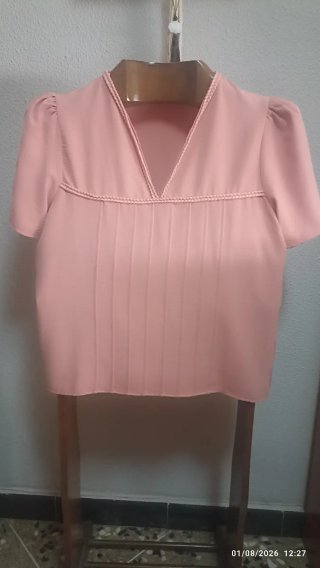 Camiseta Naf Naf rosa talla L