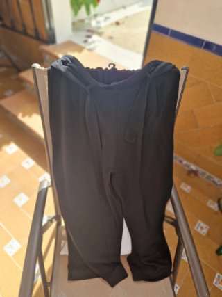 Pantalón ancho negro Stradivarius