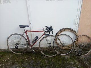 Bicicleta de Carretera Morata (Urge)