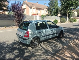 Clio  1.2 16v 2002