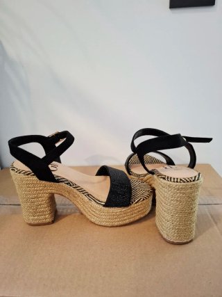 Sandalias cuña esparto Guy Laroche T36
