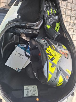 Suzuki Burgman 125 Scooter Blanco
