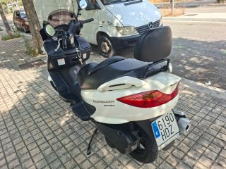 Suzuki Burgman 125 Scooter Blanco