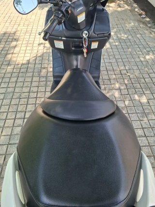 Suzuki Burgman 125 Scooter Blanco