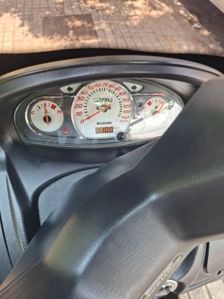 Suzuki Burgman 125 Scooter Blanco