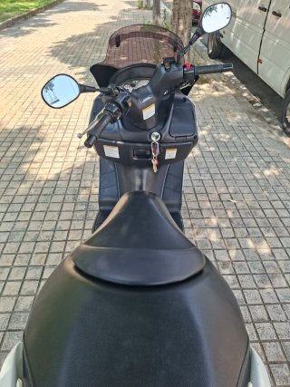 Suzuki Burgman 125 Scooter Blanco