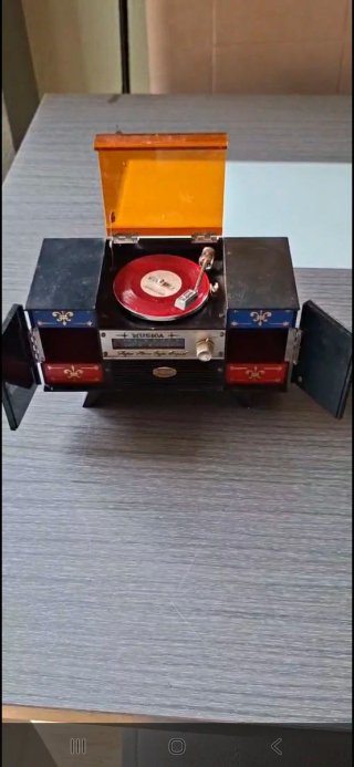 Joyero musical con tocadiscos