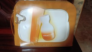 Neceser comotú con Body Milk y Perfume