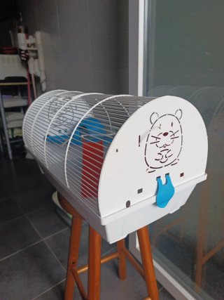 Jaula para hámster blanca y azul