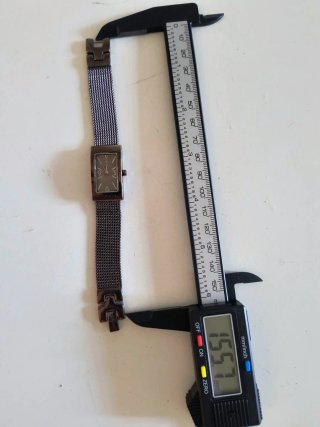 Confezione da 3 orologi da donna LOTUS e 2 DKNY