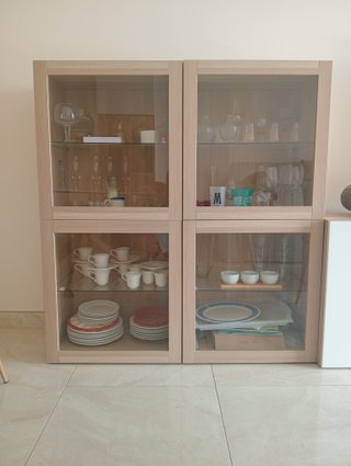 Vitrina Besta Ikea Madera y Cristal