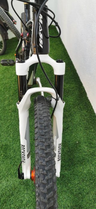 Bicicleta Massi a doppia sospensione