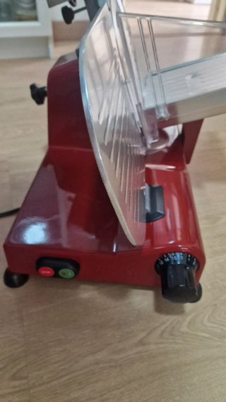 Cortadora de embutidos italiana profesional
