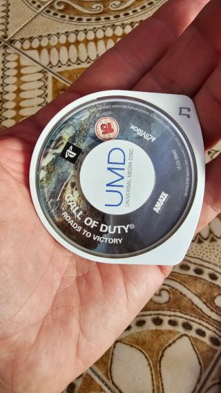 Call of Duty: Roads to Victory PSP UMD