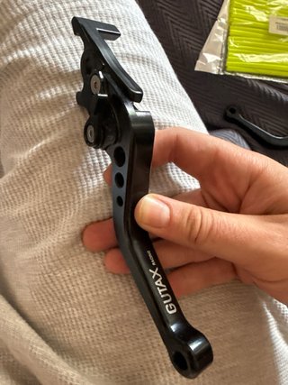 Manetas Regulables GUTAX RACING Negras aluminio