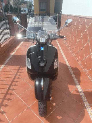Vespa GTS 300