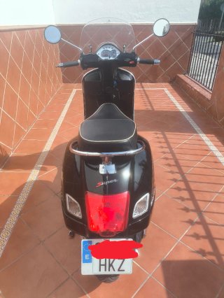 Vespa GTS 300