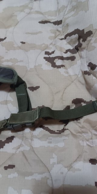 Correa táctica militar verde para casco