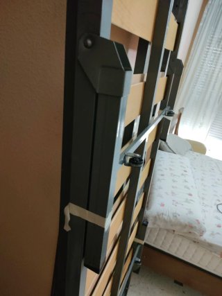 Dos Somier de madera y metal
