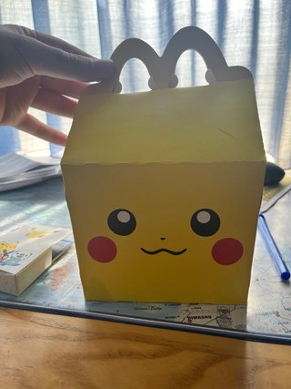 Caja Happy Meal Pokémon 25 aniversario